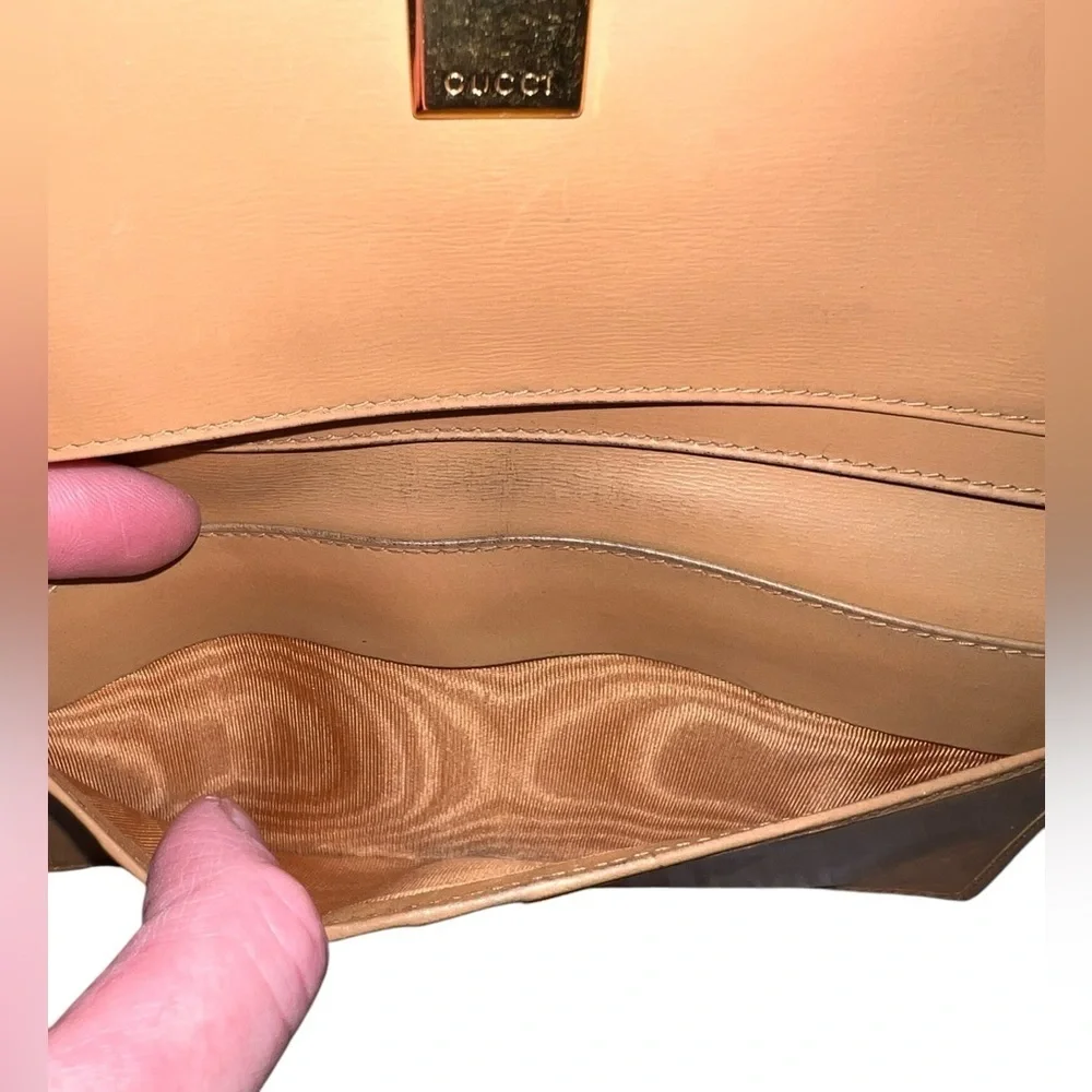 Gucci Vintage Horse Bit Long Wallet Tan Italian Leather Brass Hardware Neutral - Picture 12 of 16